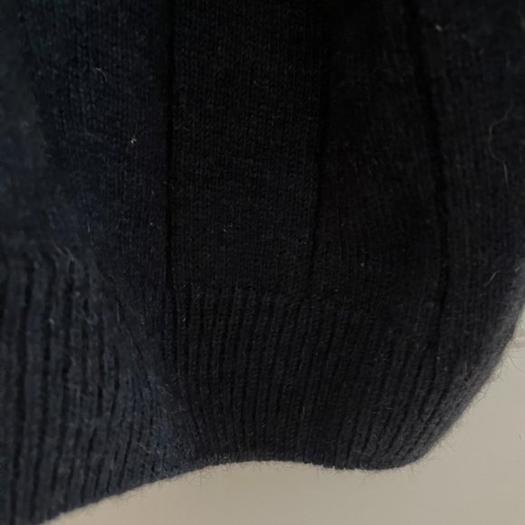 New Zealand Wool Crewneck Sweater - L - Picture 7 of 8